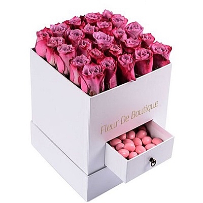 25 Purple Roses in a Box